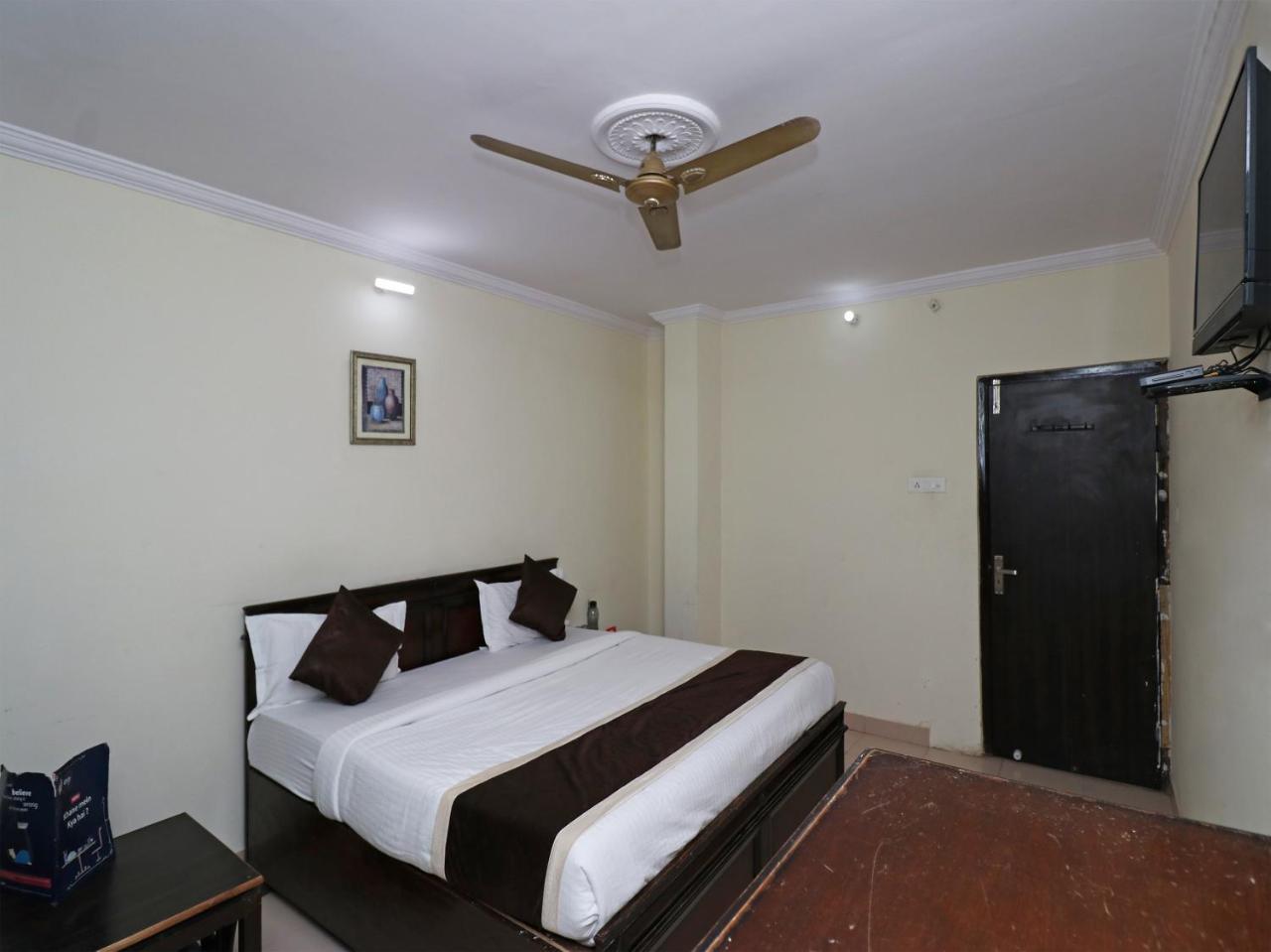 Oyo 23009 Hotel Maxx Lucknow Ngoại thất bức ảnh